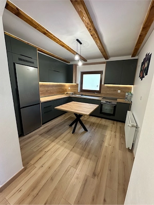 Afacere la cheie , Casa de vacanta ,    Casa de locuit   Casa pentru afacere  - imagine 8