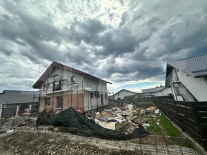 Casă modernă cu mansardă în Vorovesti– spațioasă și bine compartimentată - imagine 2