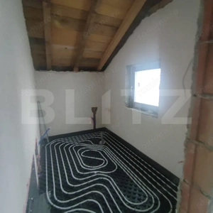 Casă modernă cu mansardă în Vorovesti– spațioasă și bine compartimentată - imagine 8