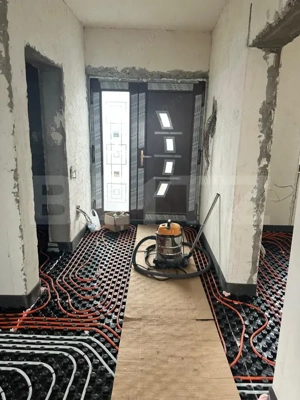 Casă modernă cu mansardă în Vorovesti– spațioasă și bine compartimentată - imagine 3