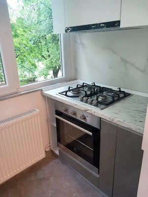 Închiriez apartament cu 2 camere renovat complet aproape de Spitalul Județean  - imagine 4