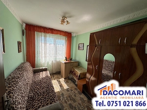 Apartament 3 Camere Micro 40   Poziție Excelentă la Strada Principală! - imagine 4