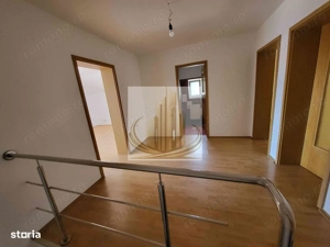 Casă spațioasă, versatilă – ideală pentru firmă sau locuință - imagine 9