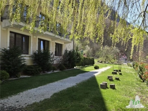 Pensiune 4* in Baile Herculane, investitie turism