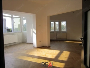 Apartament 65 mp pretabil birou - 550 Euro - imagine 12