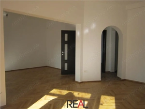 Apartament 65 mp pretabil birou - 550 Euro - imagine 5