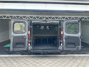 Opel Vivaro 1.6 Diesel 120 CP An 2015 8+1 - imagine 11