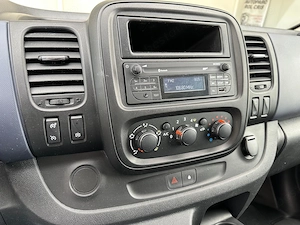 Opel Vivaro 1.6 Diesel 120 CP An 2015 8+1 - imagine 19