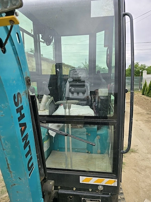 Excavator Shantui  - imagine 2