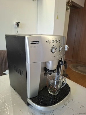 Delonghi Magnifica  - imagine 3
