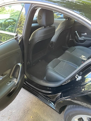 Mercedes CLA 180  2020  - imagine 4