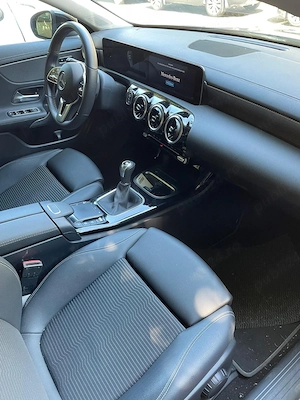 Mercedes CLA 180  2020  - imagine 6