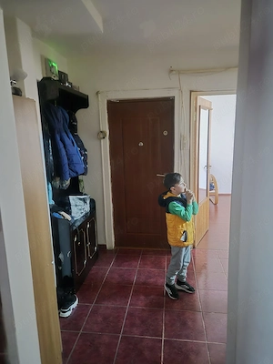 Vand apartament 2 camere, conf 1, Pitesti, Trivale, etaj 1 - imagine 3