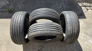 Vând anvelope GoodYear de vară 205/55/16 