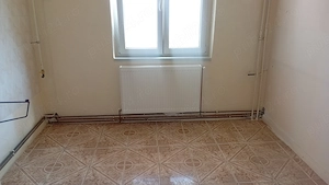 vanz ap 2 camere  Micalaca (zona miorita) - imagine 4