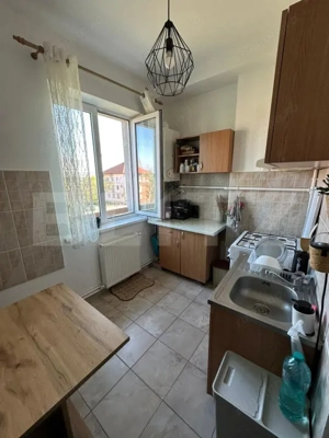 Apartament doua camere, decomandate 58 mp, zona AEROPORT - imagine 3