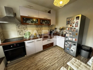 Apartament decomandat 3 camere 70 mpu balcon Mihai Viteazu Sibiu - imagine 3
