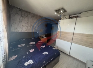 Apartament 3 camere decomandat Craiovita Noua-Scoala nr. 33 - imagine 6