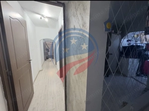 Apartament 3 camere decomandat Craiovita Noua-Scoala nr. 33 - imagine 4