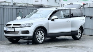  Vând Volkswagen Touareg 3,0 TDI BMT