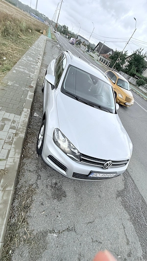  Vând Volkswagen Touareg 3,0 TDI BMT - imagine 5