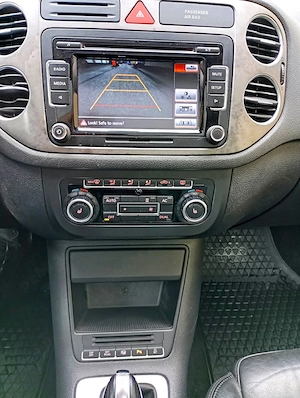 Volkswagen Tiguan 4X4 DSG 2.0 TDI 140 CP Euro 5  - imagine 10