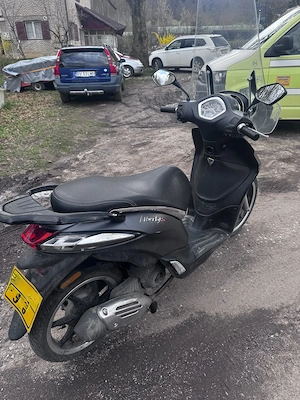 Scuter Piaggio Liberty S 50 - imagine 4