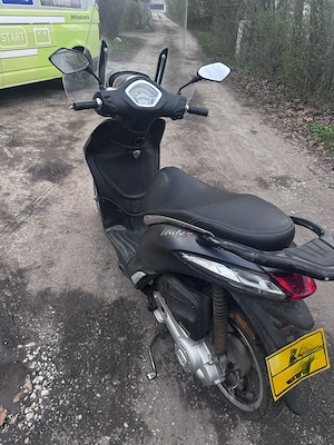 Scuter Piaggio Liberty S 50 - imagine 3