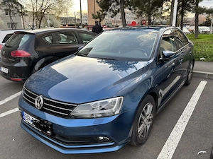 Volkswagen Jetta 2.0 TDI  - imagine 3