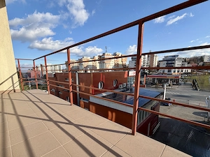 Investitie - Apartament 2 camere, 64 mp utili, logie, parcare, etaj 2, Zorilor - imagine 3