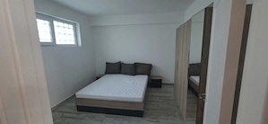 Inchiriem apartamente cu 2 camere si living openspace zona Turnisor  - imagine 5
