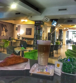 OLIV CAFE este de inchiriat - oportunitate excelenta !!!