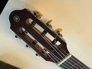 Yamaha SLG200N NT (Silent Guitar) Nylon. Chitara clasică electrică silent. 