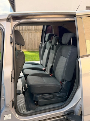 Vând Ford Focus Grand C-max 2011 - imagine 8