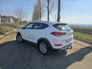 Hyundai Tucson, 2.0 Diesel,4  4,automat,2018,Euro6  - imagine 3