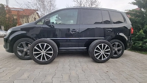 Volkswagen Touran 2.0 TDI 177 CP DSG 6 Automata Navigatie Piele - imagine 3