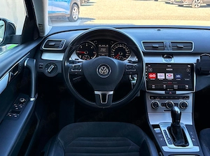 Volkswagen Passat 2.0 TDI BlueMotion Technology DSG Highline - imagine 12