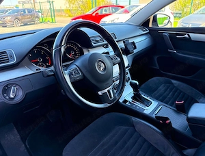 Volkswagen Passat 2.0 TDI BlueMotion Technology DSG Highline - imagine 11