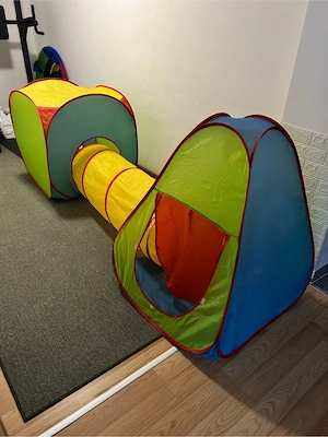 Cort  pentru copii cu tunel