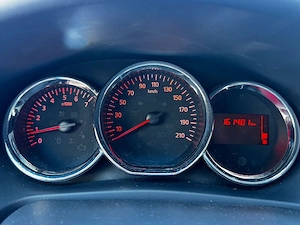 Dacia Sandero   0.9 TCe Turbo 90 CP   Navigație    Scaune încălzite   Proprietar in acte - imagine 3