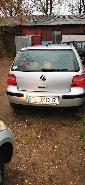 Vând golf 4 an 2004,probleme la motor.  - imagine 4