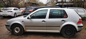 Vând golf 4 an 2004,probleme la motor.  - imagine 3