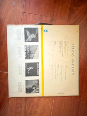 Discuri vinyl diverse stare foarte buna.