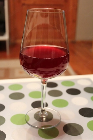 Vin rosu natural