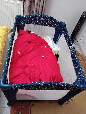 pătuț pliabil pentru copil