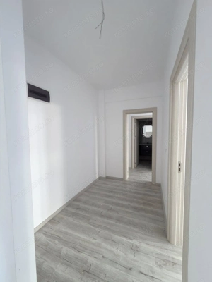 Apartament 3 Camere - 138.000 euro - Giroc Zona Eso - imagine 5