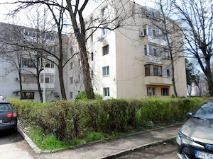 Vanzare apartament 3 camere, parter, decomandat in Ploiesti, Nord, str. Grindului, comision 0 - imagine 12