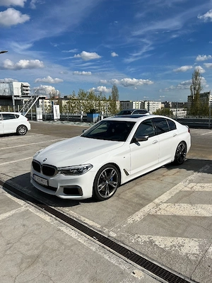 BMW seria 5 model G30 550 Diesel M pachet - imagine 4