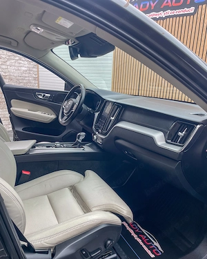 VOLVO XC60 . 2,0 Diesel . 190 CP . Rate fixe . Garantie 12 luni . Buy-Back . - imagine 12