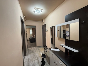 Proprietar   Închiriez apartament ultracentral Bulevardul Decebal, Deva   Disponibil din 20 Decembri - imagine 6
